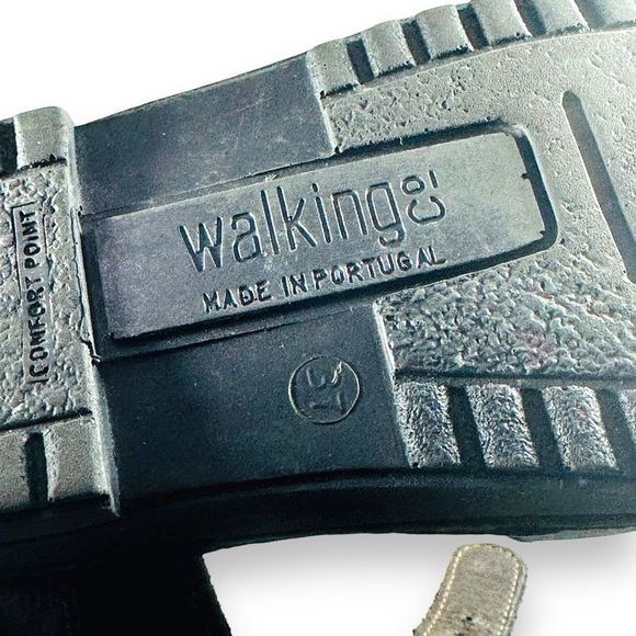 Walking Co Leather Ankle Strap Buckle Slip On Close Toe Flat Shoes Black Size 6 - Picture 8 of 9